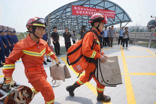 世界女排联赛中国澳门站：中国女排1-3不敌日本，本站暂1胜1负